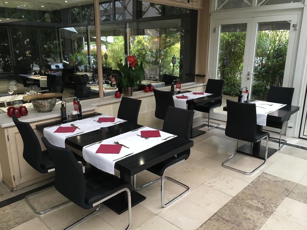 Hostellerie De La Vendee Lancy Exterior foto