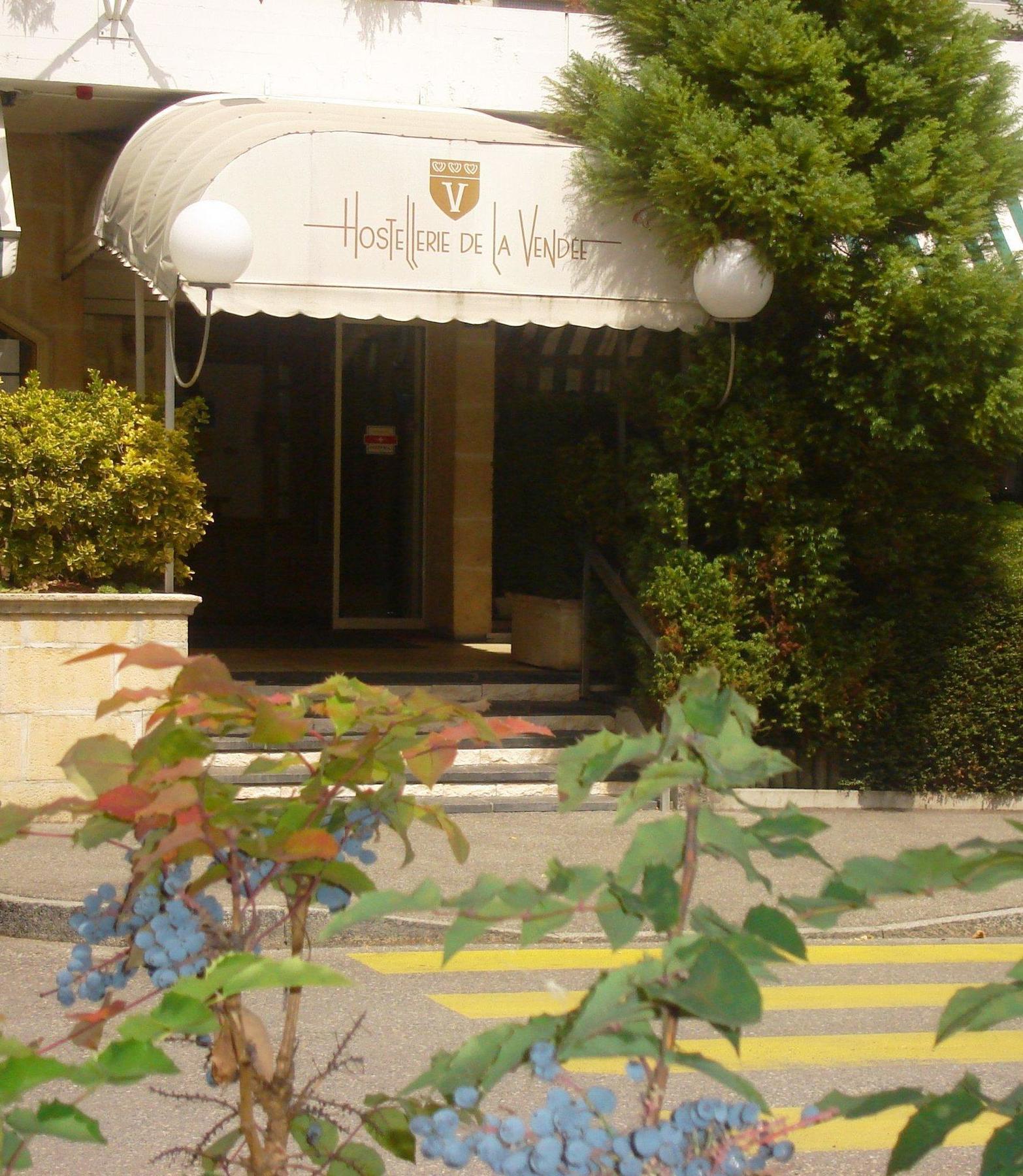 Hostellerie De La Vendee Lancy Exterior foto