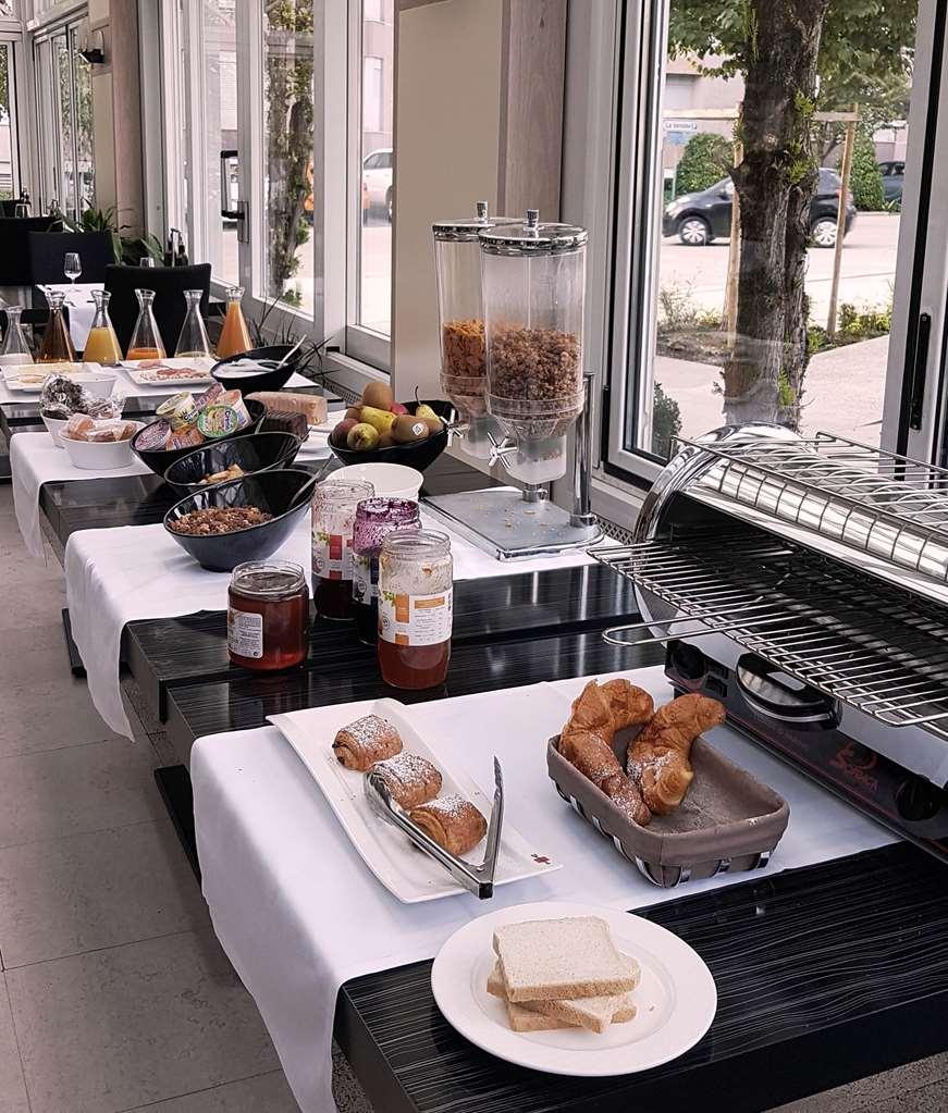 Hostellerie De La Vendee Lancy Restaurante foto